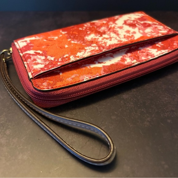 Coach Red and White Women's Wallet Wristlet - Picture 5 of 9